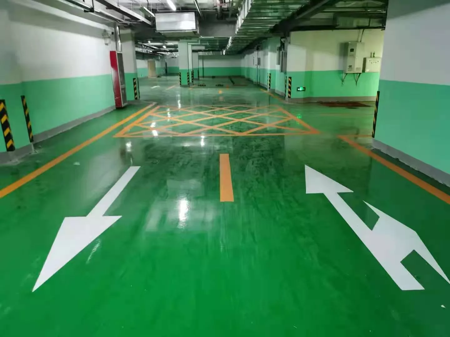 环氧沙浆地坪漆工程